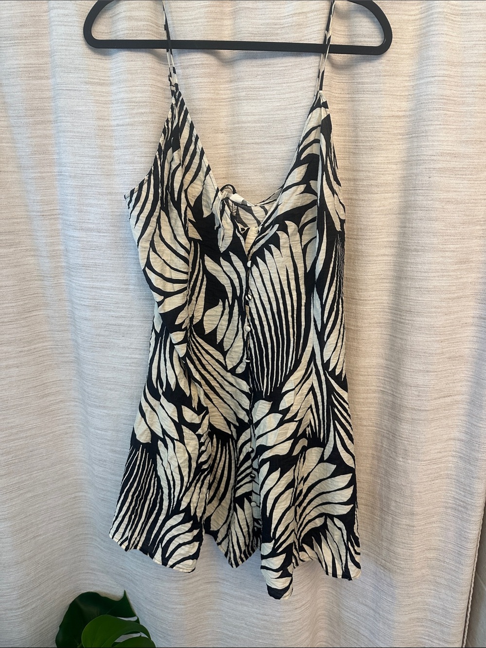 H&M Black and Cream Tropical Print Mini Dress
